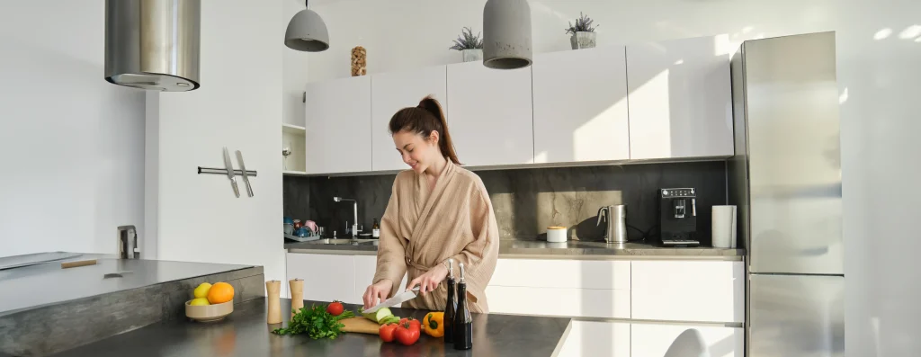 1-portrait-beautiful-brunette-girl-chopping-vegetables-meal-making-salad-kitchen-eating