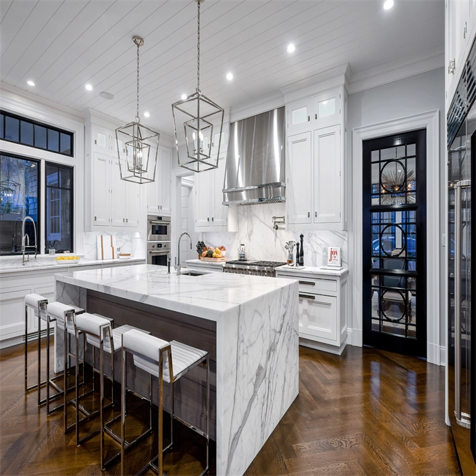 Kitchen cabinet