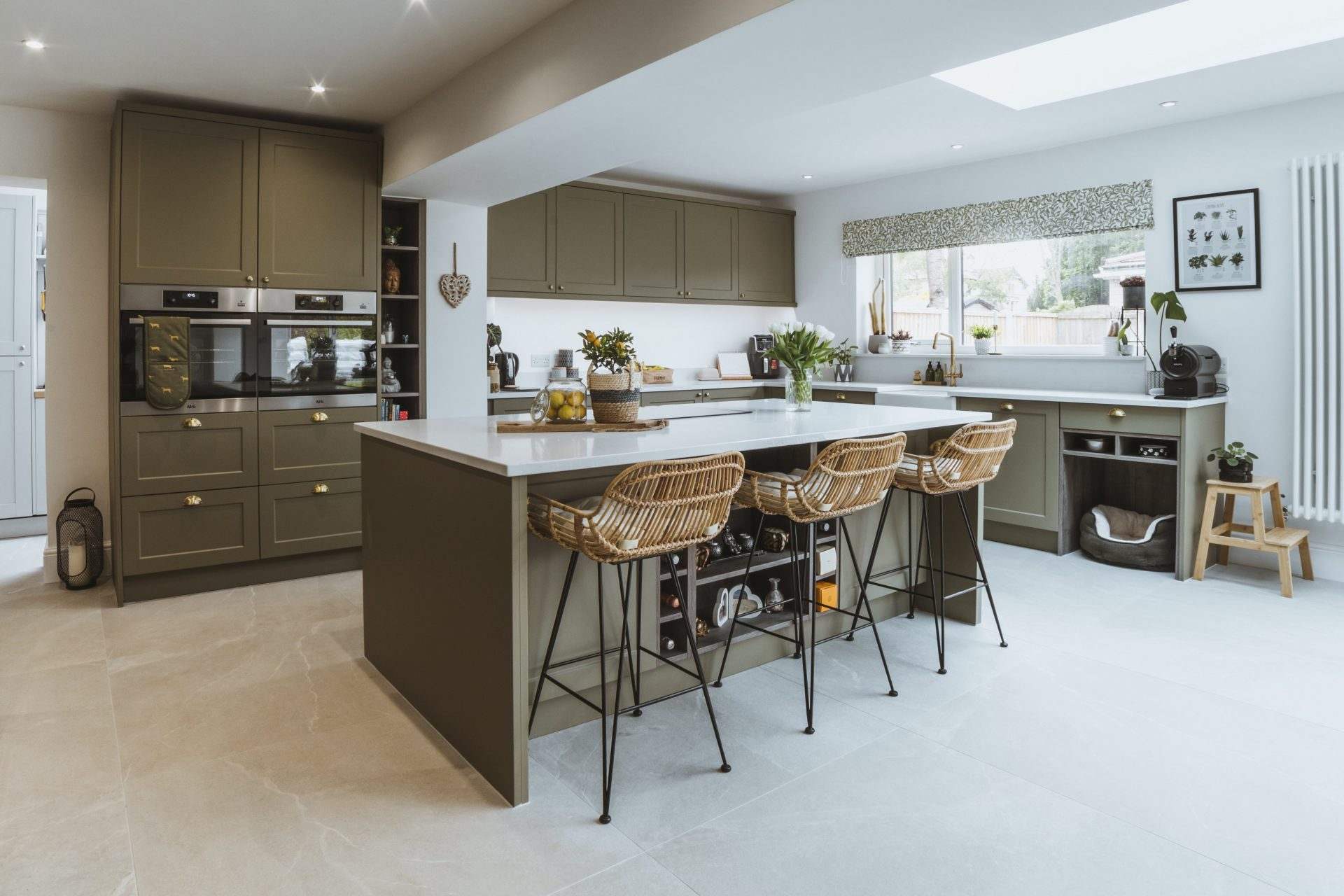 Explore Contemporary Kitchen Cabinets from Leading Makers This Year Explore Contemporary Kitchen Cabinets from Leading Makers This Year