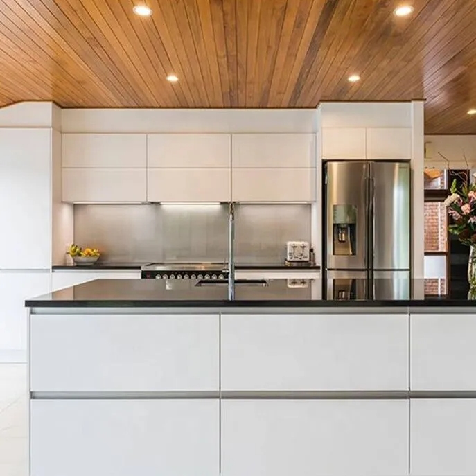 How to Pick Kitchen Cabinets for a Small Kitchen Without Sacrificing Style How to Pick Kitchen Cabinets for a Small Kitchen Without Sacrificing Style