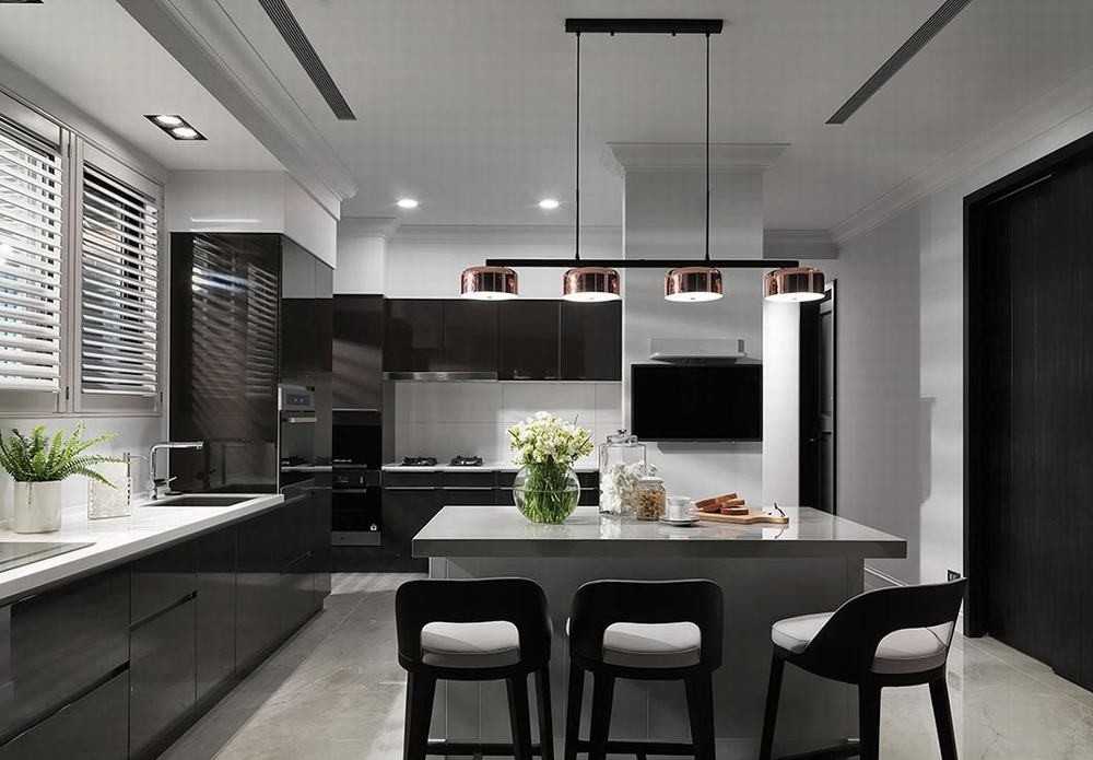 black shaker cabinets